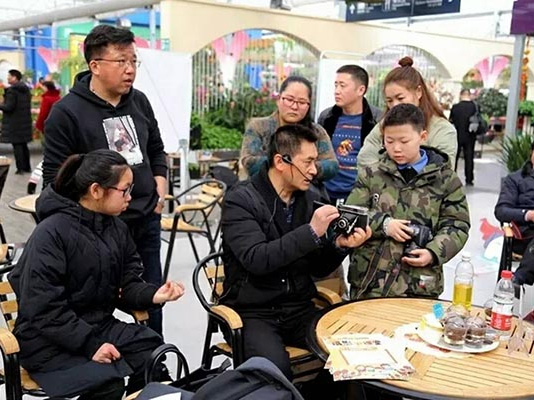 “百影千姿 满盐回春”百度思科首届儿童摄影大赛第一站——荷兰花海